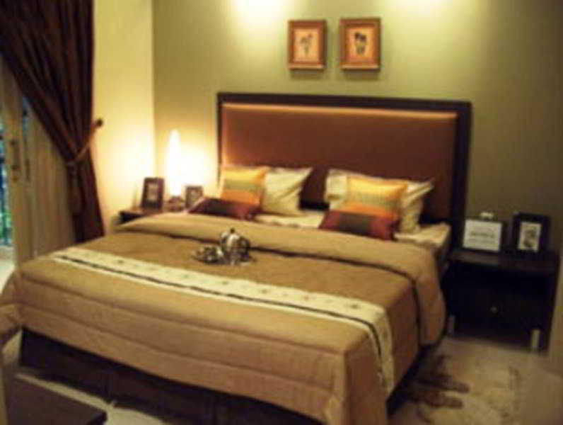Trio Bandung Hotel Luaran gambar